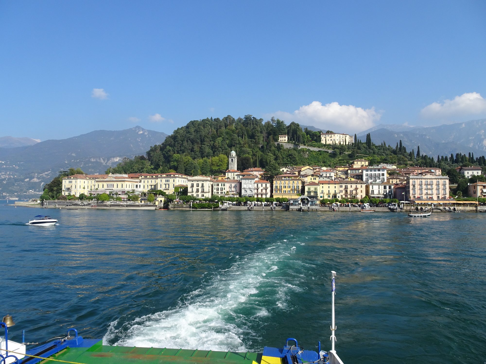 Bellagio a piedi: il borgo, Punta Spartivento e le frazioni sul lago
