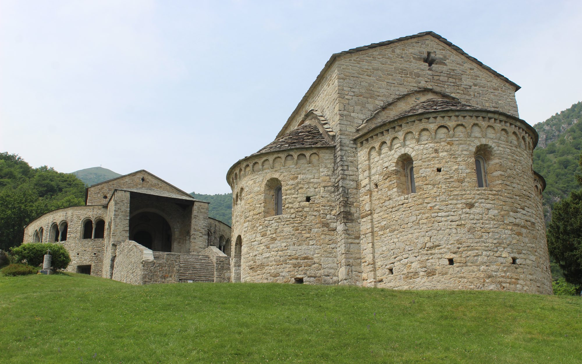 Civate: la salita a San Pietro al Monte e San Calocero