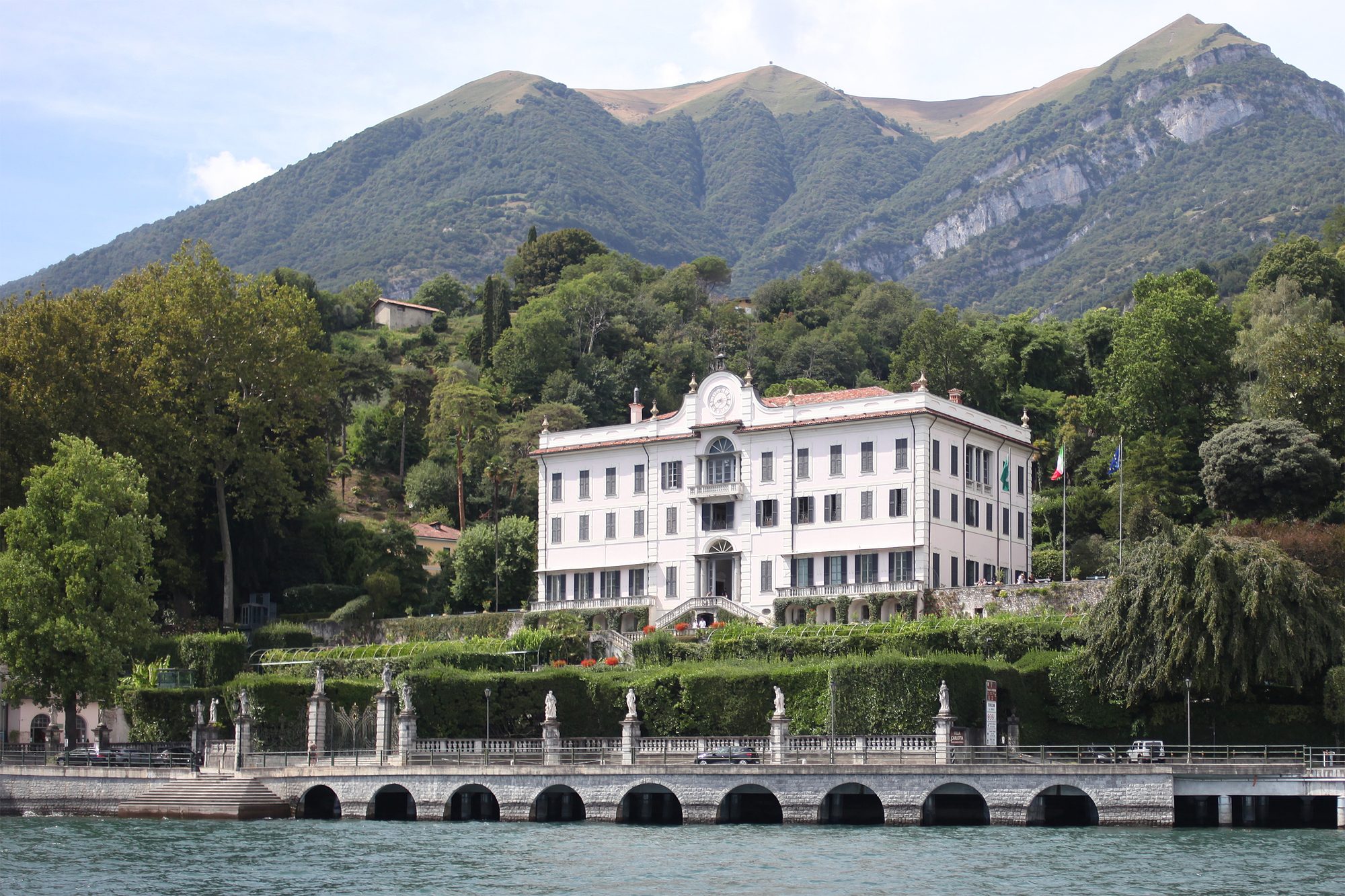 The Villas and Gardens of Central Lake Como