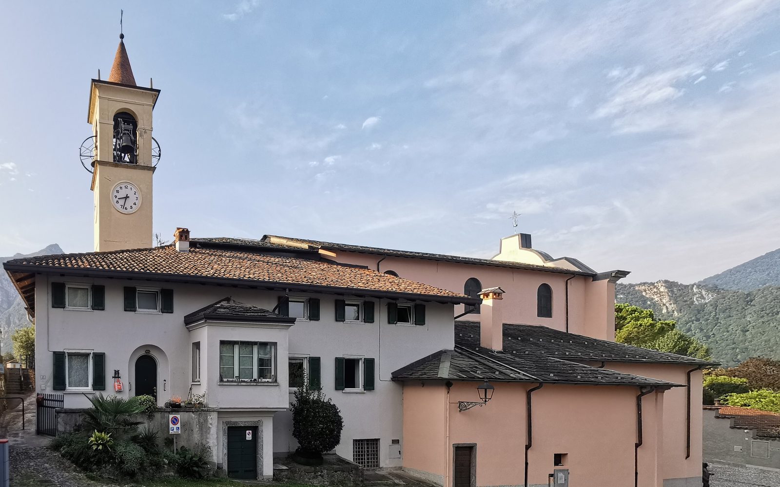 Chiesa di San Lorenzo (Abbadia Lariana)