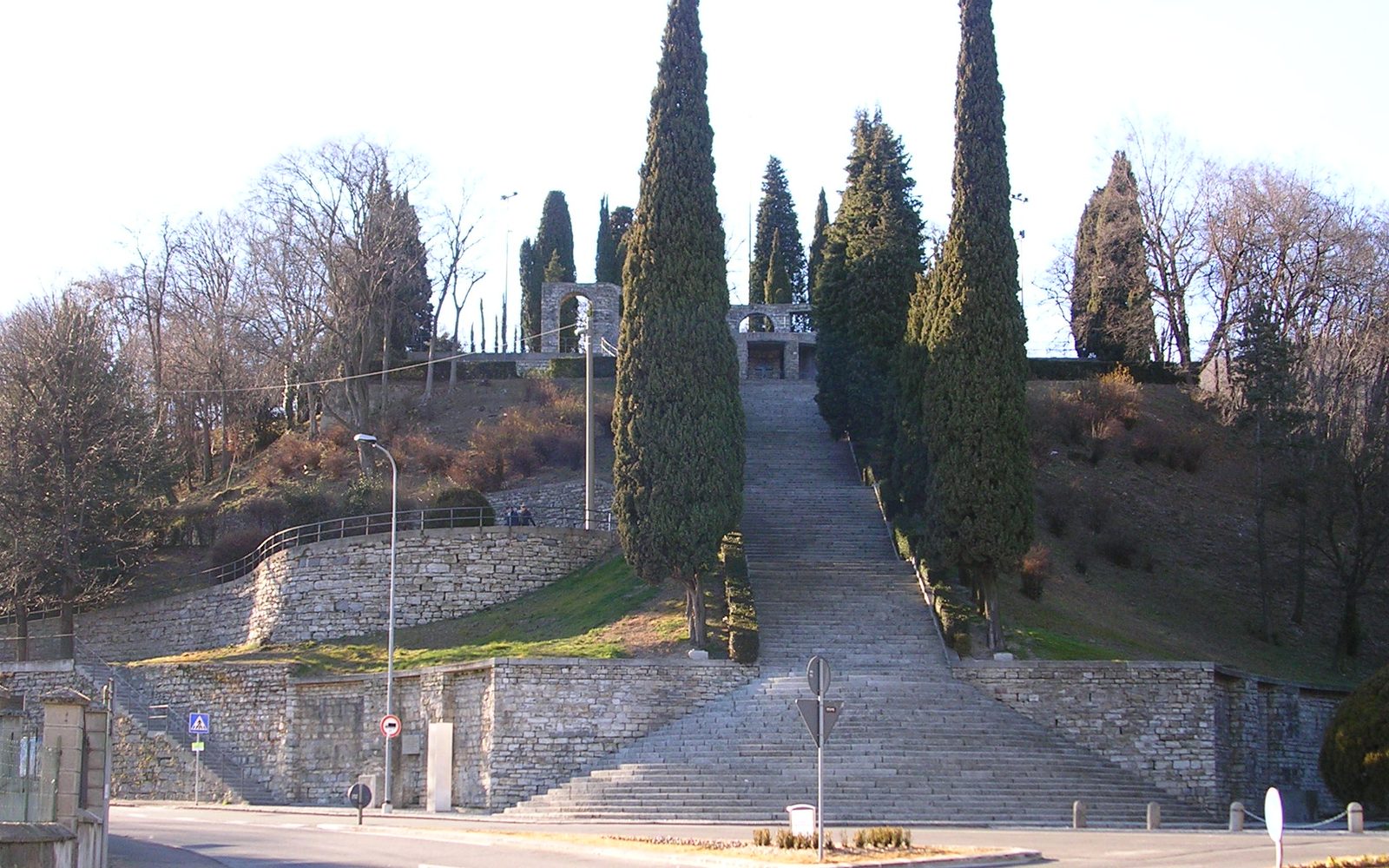 Monumento ai Caduti di Erba (Terragni)
